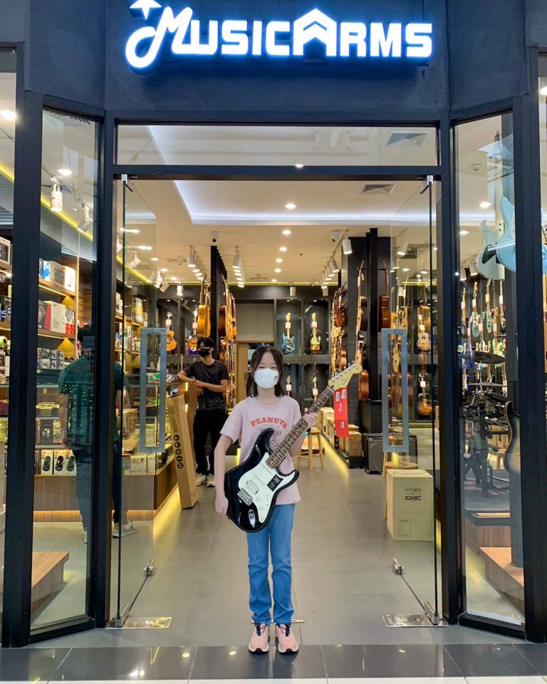 Fender Player Stratocaster HSS ลูกค้า Music Arms