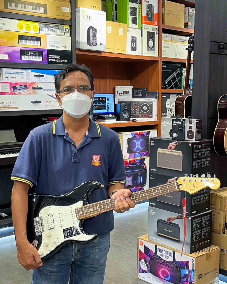 Fender Player Stratocaster HSS ลูกค้า Music Arms