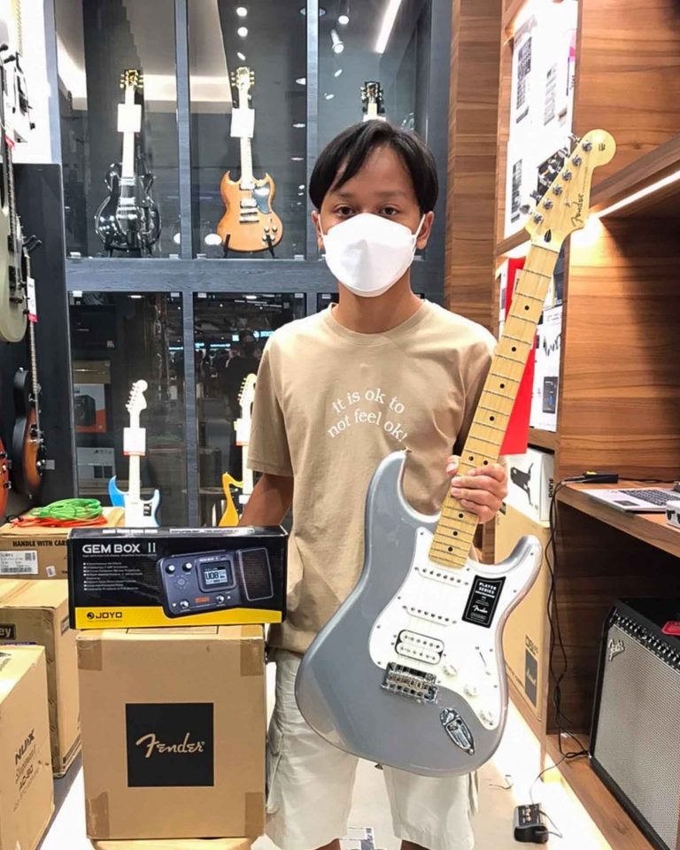Fender Player Stratocaster HSS ลูกค้า Music Arms