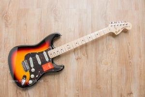 Fender Traditional 70s Stratocasterราคาถูกสุด