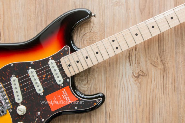 Fender Traditional 70s Stratocaster ราคา ขายราคาพิเศษ
