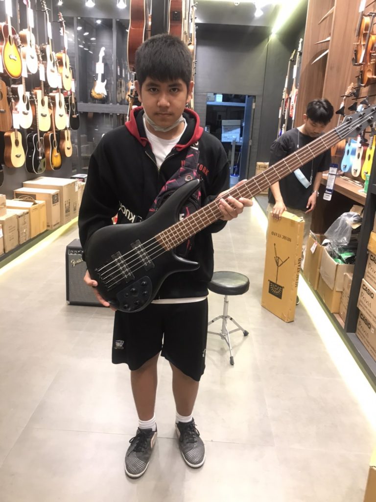 เบส Ibanez SR305EB ดีไหม