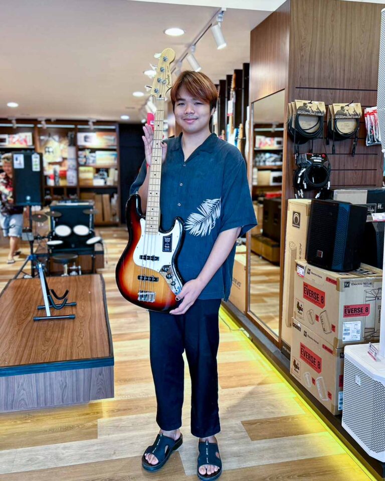 FENDER PLAYER JAZZ BASS