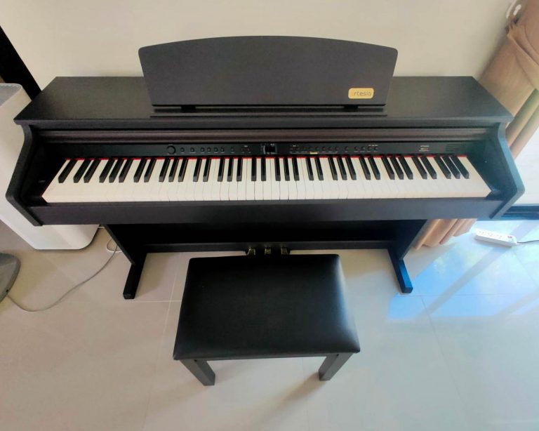 ลูกค้าที่ซื้อ Artesia DP-3 Plus เปียโนไฟฟ้า