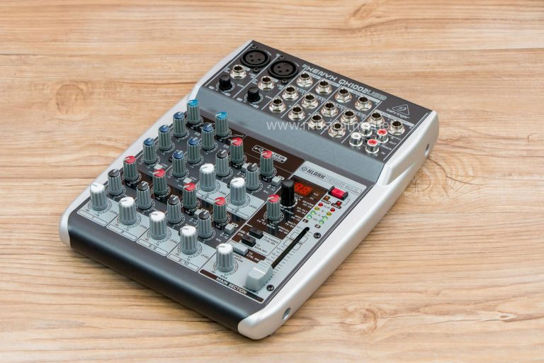 Behringer Xenyx QX1002USB ขายราคาพิเศษ