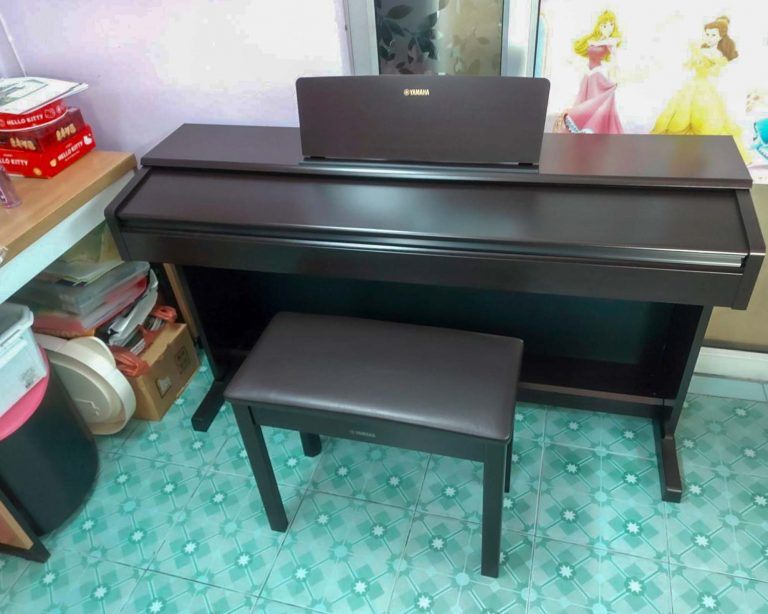 Yamaha YDP-144R ลูกค้า Music Arms