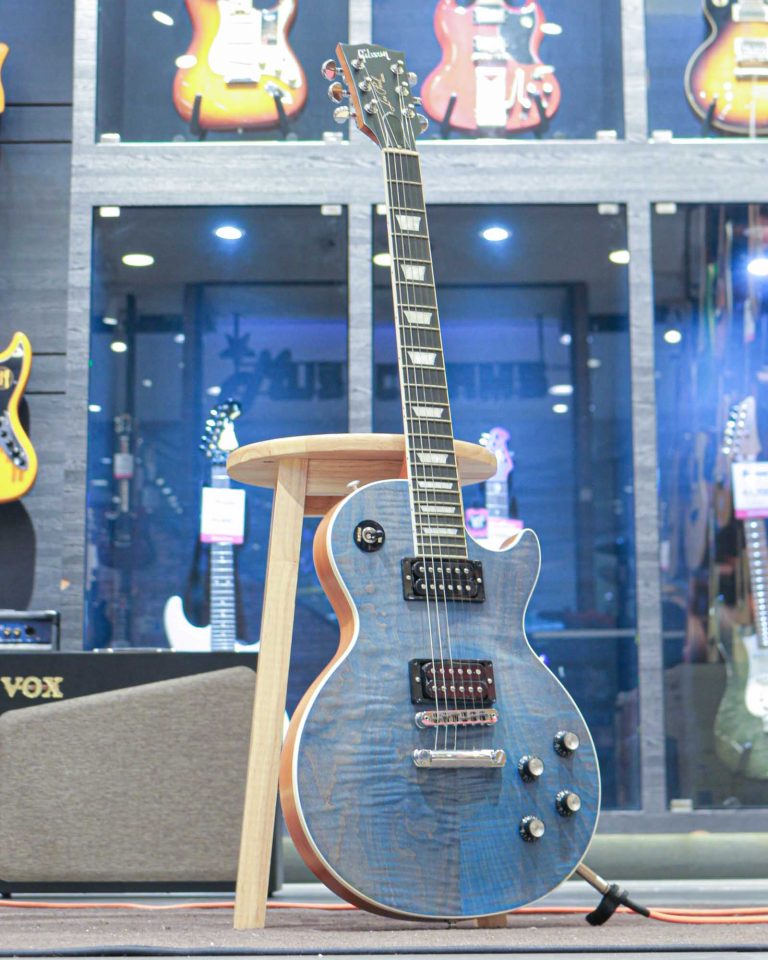 GIBSON LP SIGNATURE PLAYER PLUS 2018 (1)