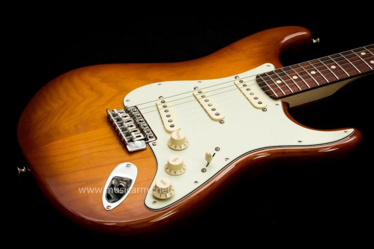 กีต้าร์ Fender American Performer Stratocaster body ขายราคาพิเศษ
