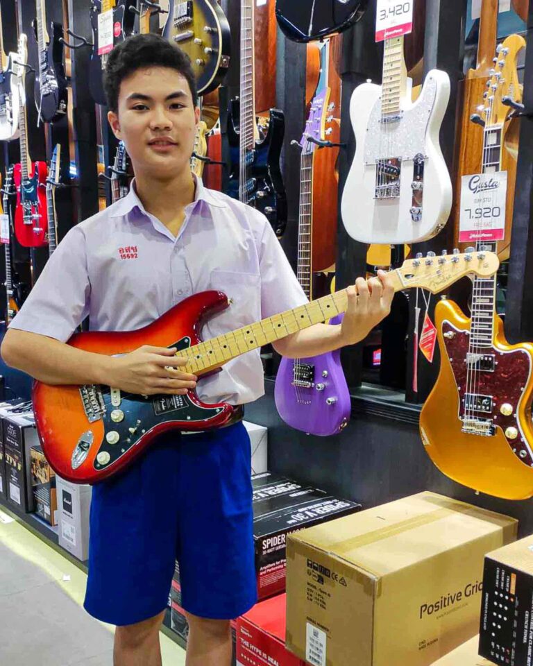 ไฟฟ้า Fender Player strat plus top MN ACB ซีคอน