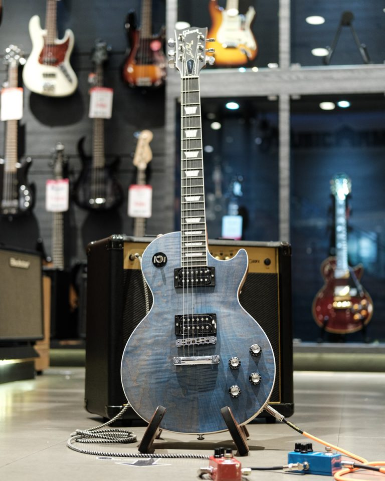 Showcase Gibson Les Paul Signature Player Plus 2018 กีตาร์ไฟฟ้า