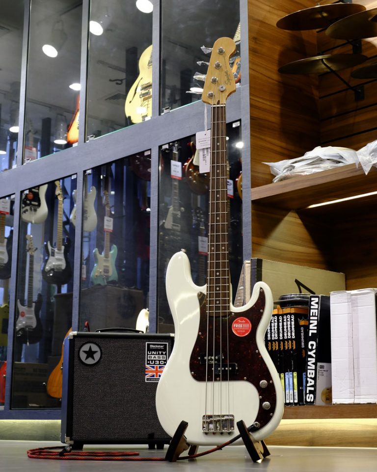 Showcase Squier Classic Vibe Precision Bass 60s เบส 4 สาย