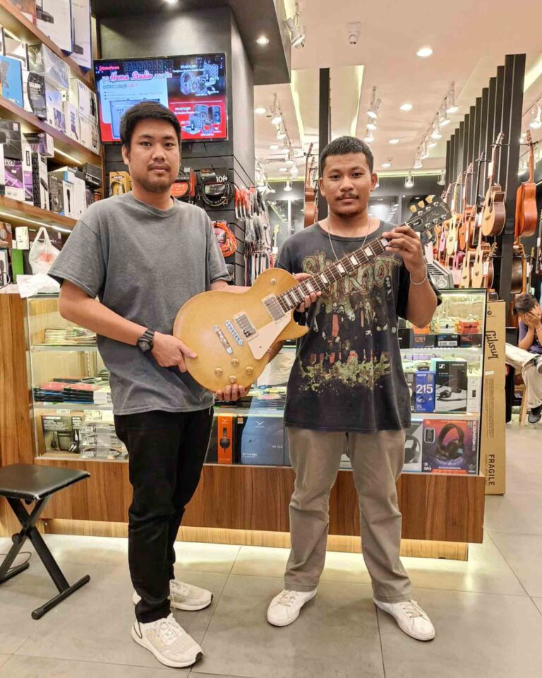 GIBSON Les Paul TRIBUTE