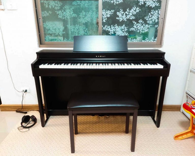 Kawai CN29 ลูกค้า Music Arms
