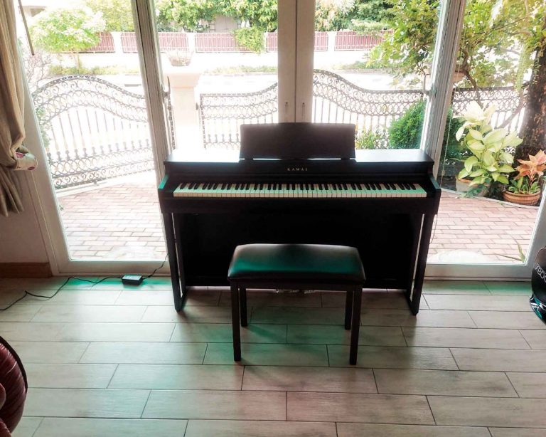 Kawai CN29 ลูกค้า Music Arms