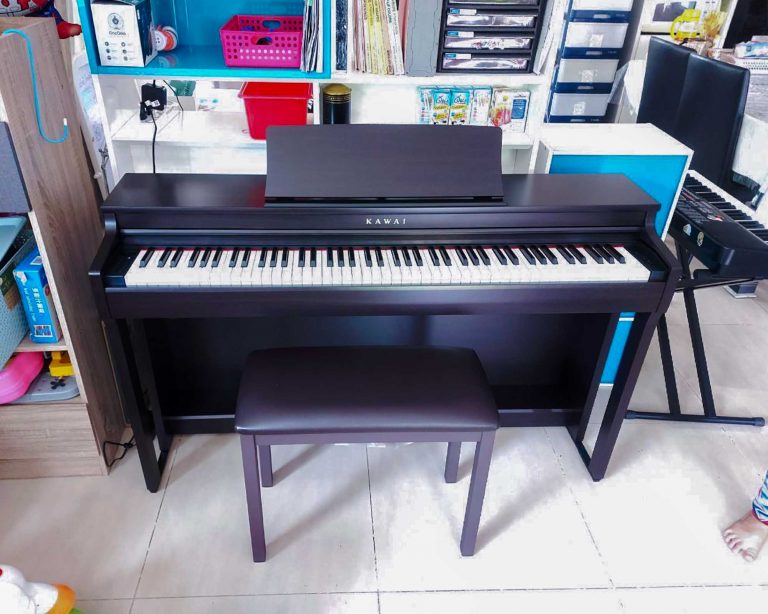 Kawai CN29 ลูกค้า Music Arms