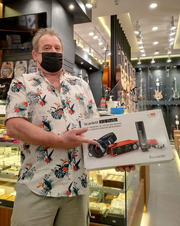 นเตอร์เฟส FOCUSRITE SCARLETT 2I2 Studio 3RD GEN โคราช