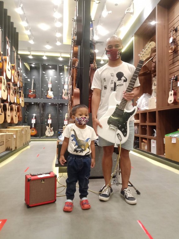 GST-01 HH + Kardon mini5bt