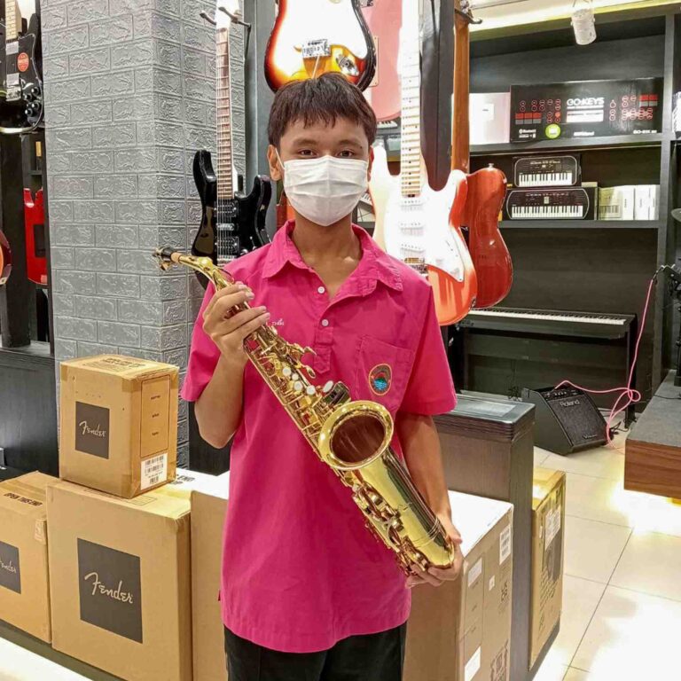 Coleman Standard Alto Gold ลูกค้า Music Arms