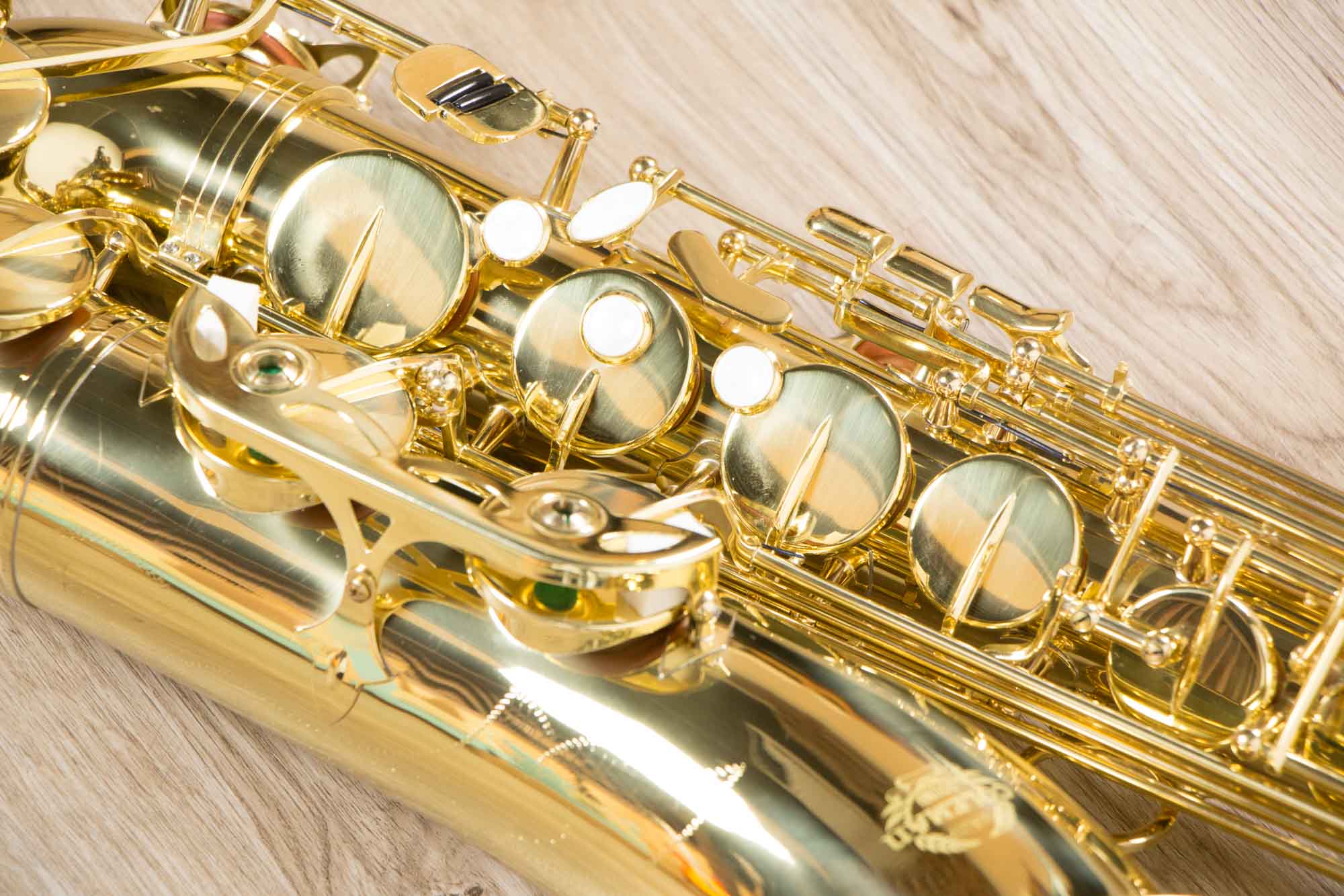 Saxophone Tenor Coleman. Standard GOLD Music Arms