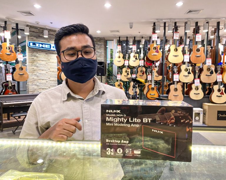 ขอบคุณลูกค้า Nux Mighty Light BT Music Arms