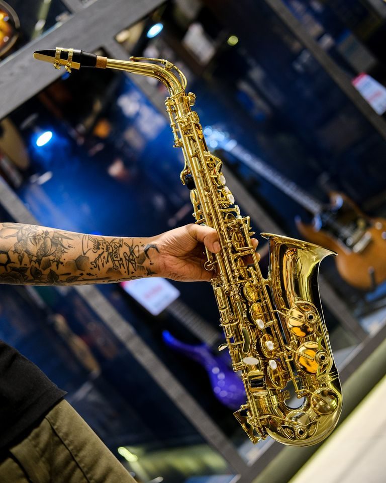 Showcase Coleman Standard Alto Gold Saxophone แซกโซโฟน