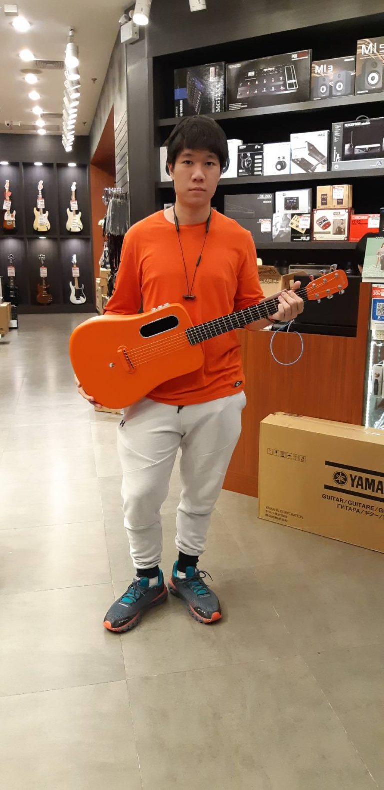 Lava ME 2 Unibody Carbon Composite with FreeBoost