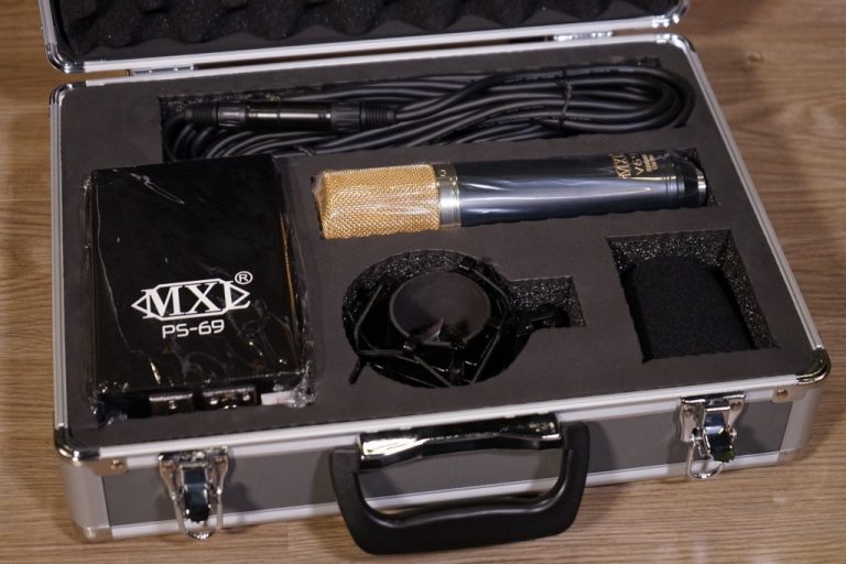 Showcase MXL V69M EDT Mogami Edition Large Diaphragm Tube Condenser Microphone