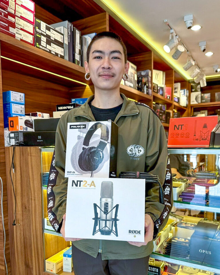 Rode NT2A + FRANKEN PRO MHP-04 + Kirlin DMX-631 BK 5 เมตร