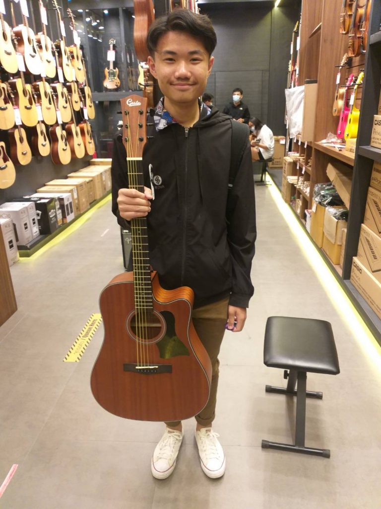 ลูกค้า Gusta DM1CE ร้าน Music Arms