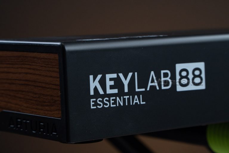 มิดี้คีย์บอร์ด Arturia Keylab Essential 88 BK logo brand ขายราคาพิเศษ