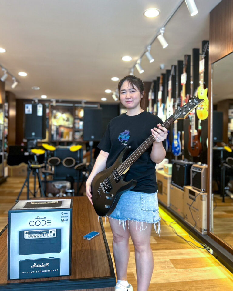 SCHECTER C-6 Deluxe + MARSHALL CODE 25