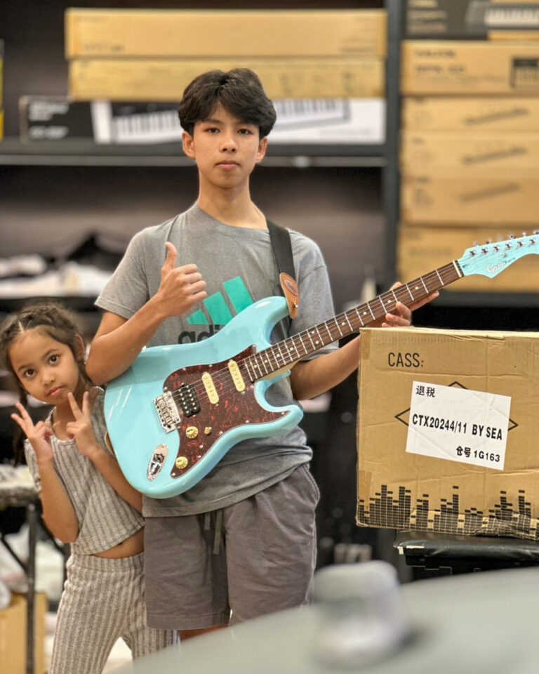 Gusta GST-03 HSS BLUE + Kardon GA20 BT BK