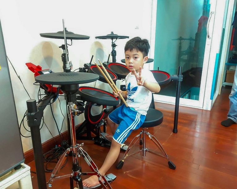 Hampback MK-7X ลูกค้าร้าน Music Arms