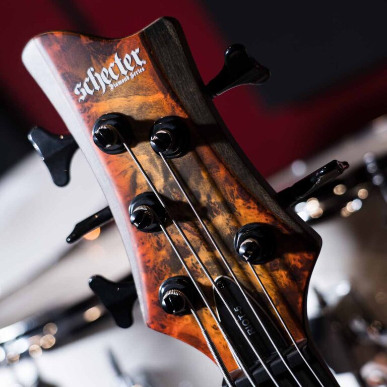 Schecter Riot-5 เบสไฟฟ้า ขายราคาพิเศษ