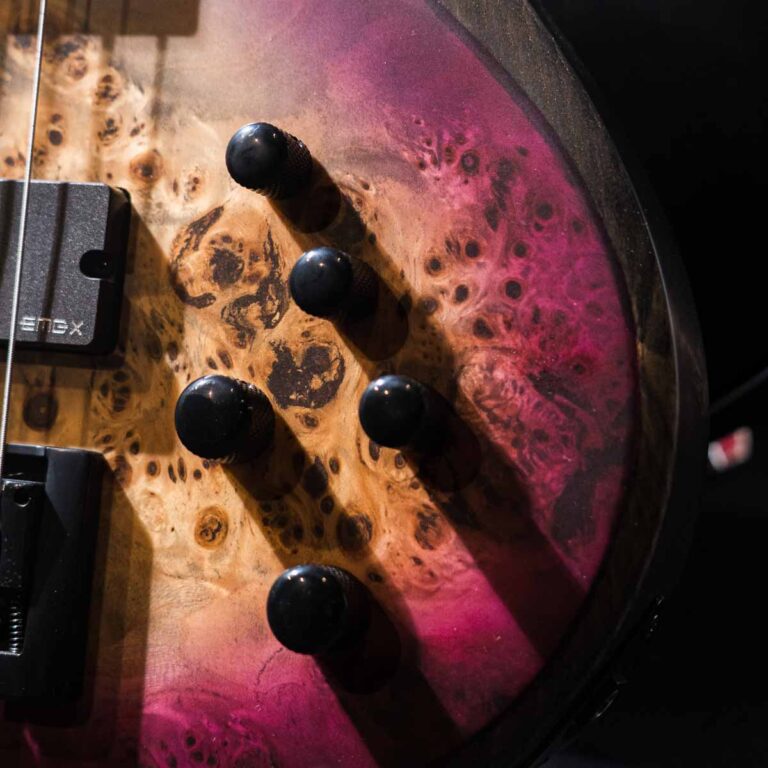 Schecter Riot-5 เบสไฟฟ้า ขายราคาพิเศษ