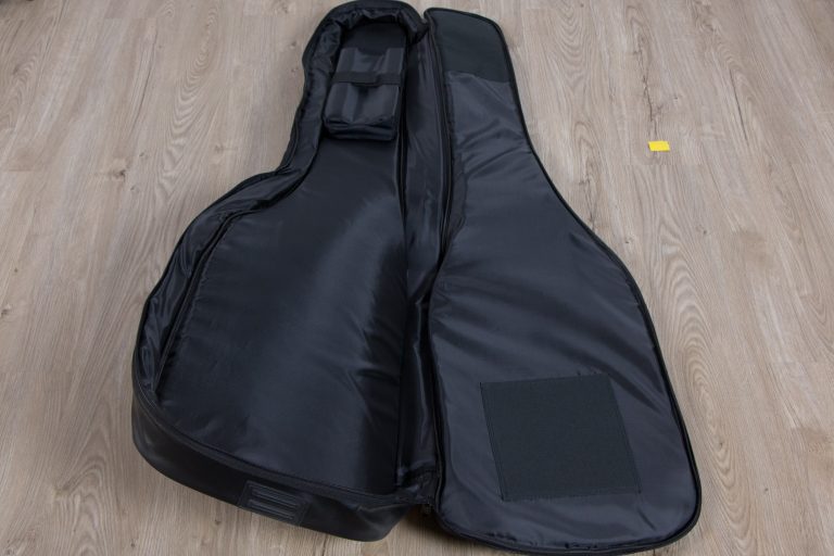 กระเป๋าเบส Gusta บุฟองน้ำ 1 นิ้ว ภายใน ขายราคาพิเศษ