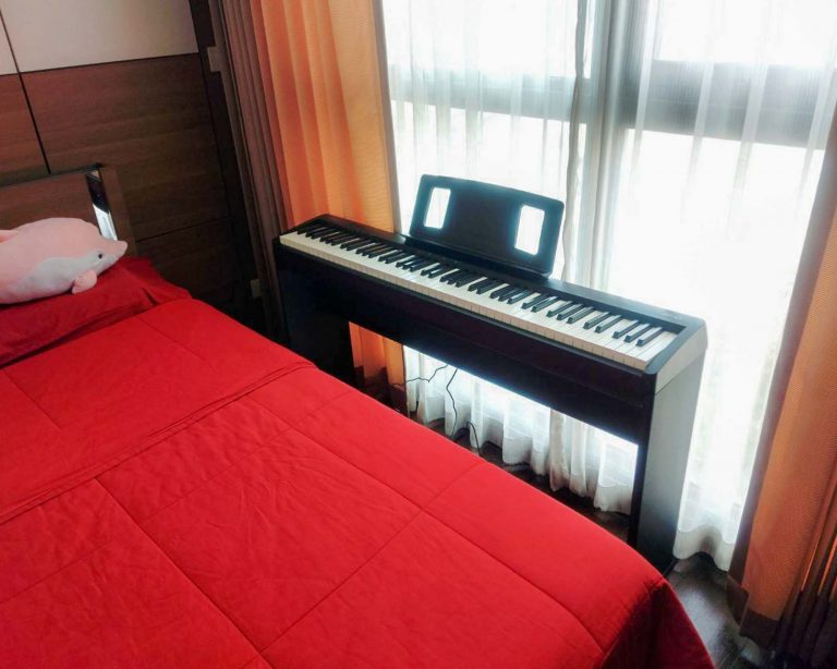 Roland FP-10 ลูกค้า Music Arms