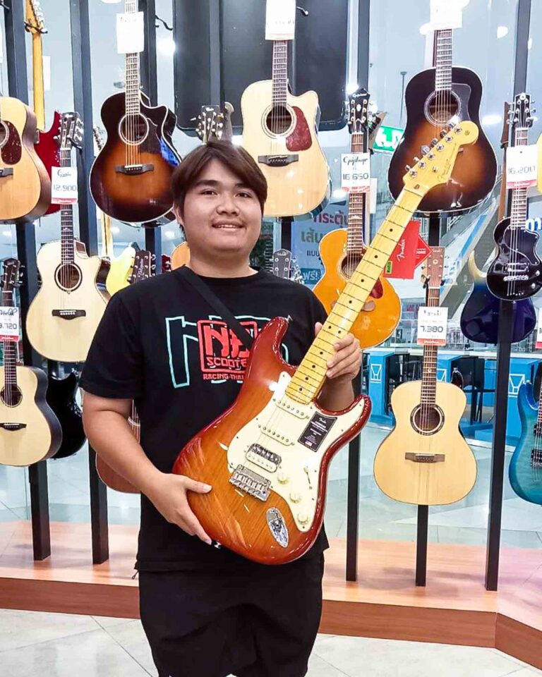 Fender American Professional II Stratocaster HSS ลูกค้า Music Arms