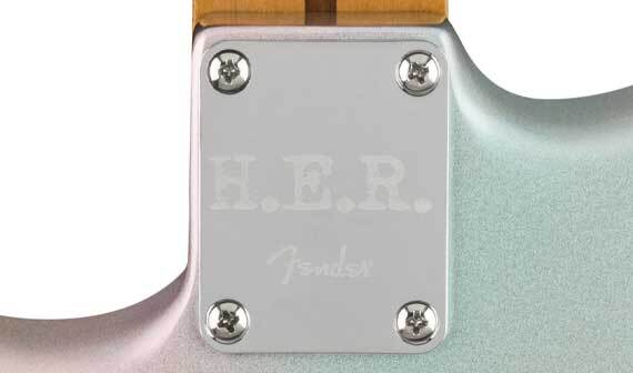 H.E.R. Stratocasterหลังเพส - Copy