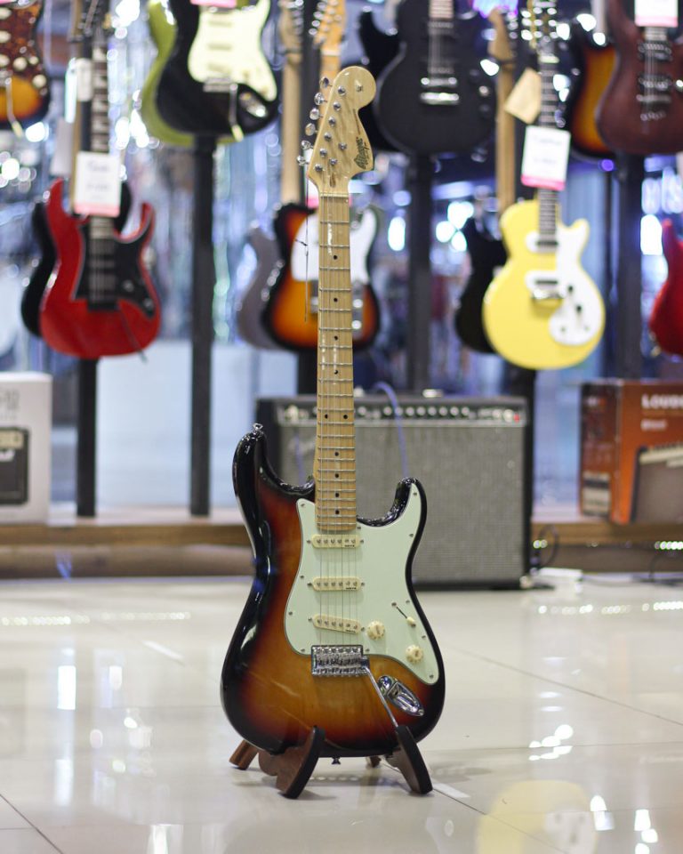 Showcase Maya MST-50 กีตาร์ไฟฟ้า