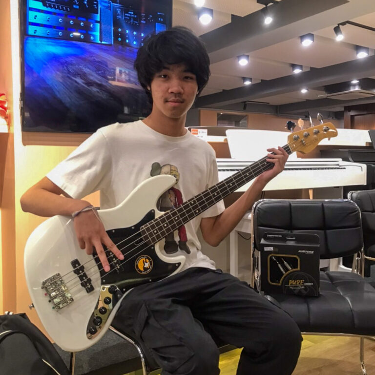 Sire Marcus Miller V3 AWH