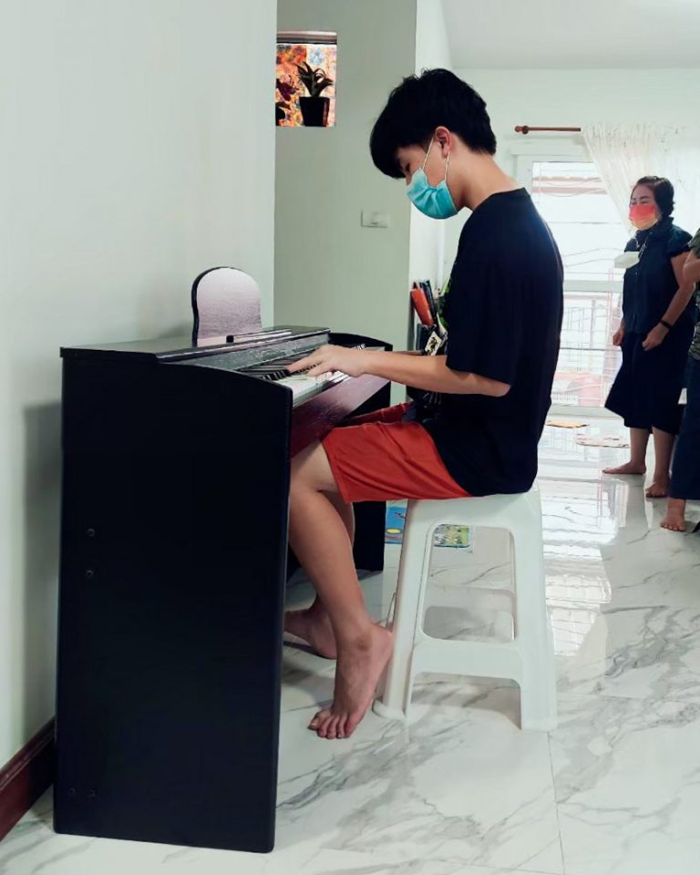 ประกอบเปียโนไฟฟ้าColeman-f107