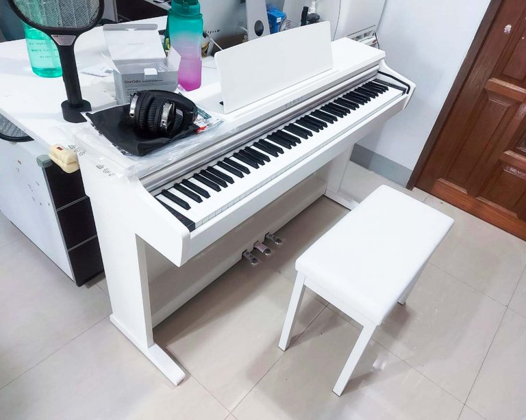 Kawai KDP120 ลูกค้า Music Arms