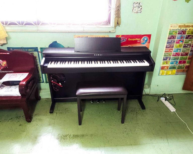 Kawai KDP120 ลูกค้า Music Arms