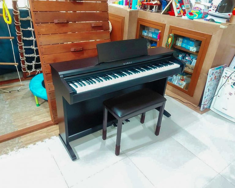 Kawai KDP120 ลูกค้า Music Arms
