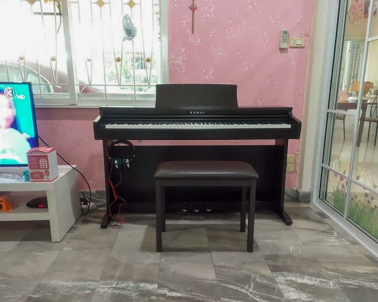 Kawai KDP120 ลูกค้า Music Arms