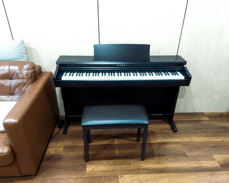 Kawai KDP120 ลูกค้า Music Arms
