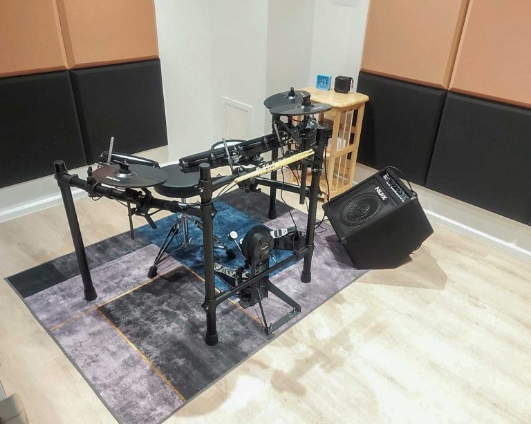 Nux DM-210 ลูกค้า Music Arms