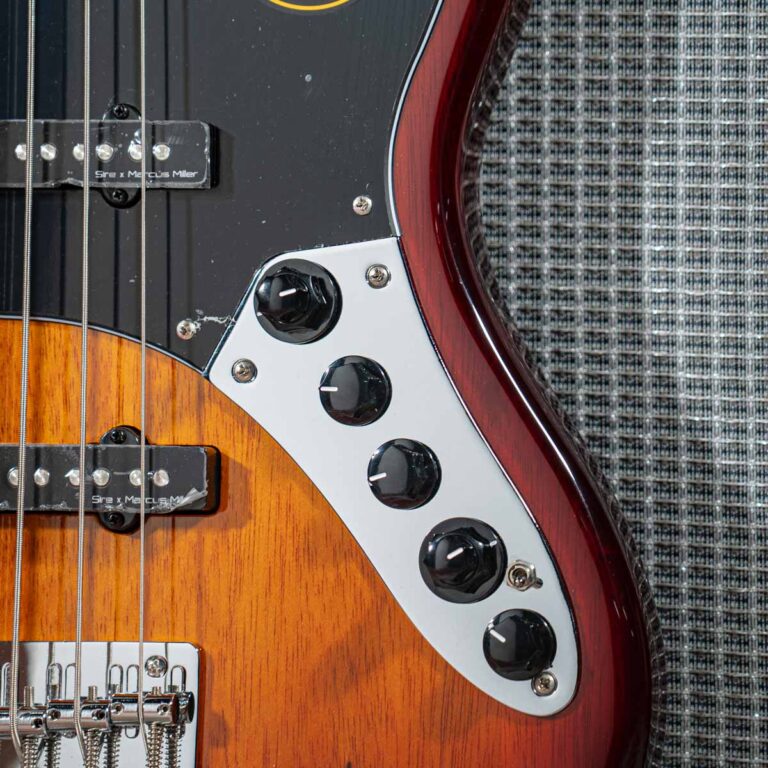 SIRE MARCUS MILLER V3 2ND 5 STRINGS เบสไฟฟ้า TOBACCO SUNBURST ขายราคาพิเศษ