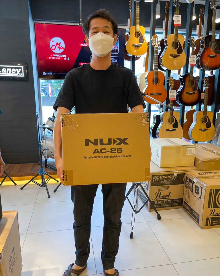 ลูกค้าที่ซื้อ Nux AC-25 Stageman Acoustic Amp with Bluetooth แอมป์กีตาร์โปร่ง